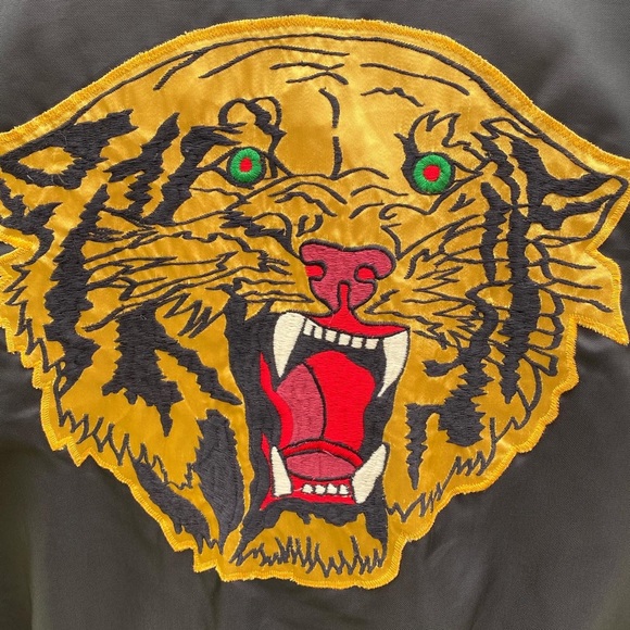 VTG Spring Woods School Bomber Jacket w/tiger Patch. UNISEX - Picture 3 of 7